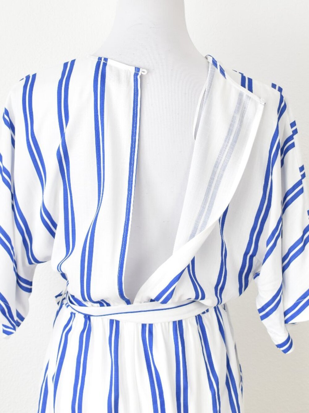 VICI Lissandra Striped Belted Romper NEW - M - Picture 7 of 10